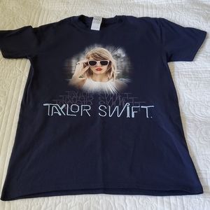 Taylor Swift 1989 World Tour Shirt